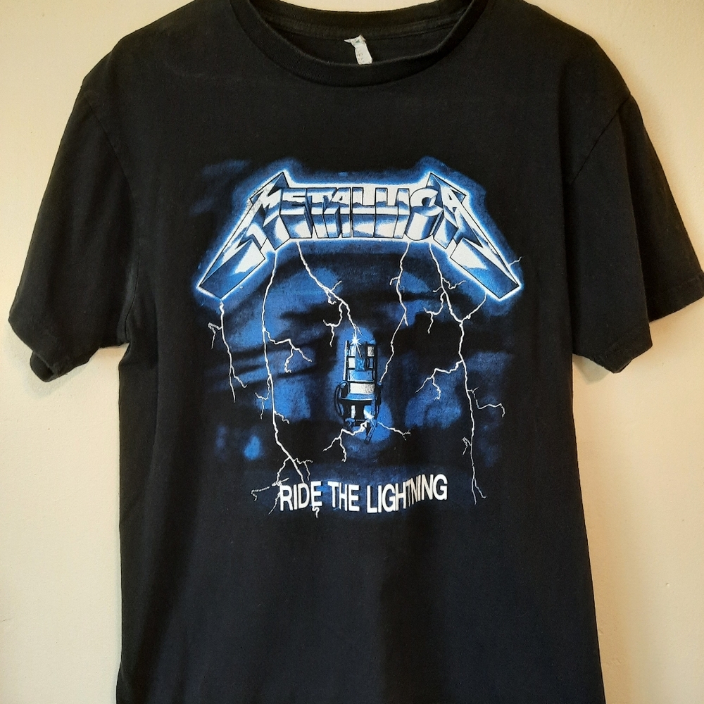 Metallica "Ride The Lightning" tee size medium.